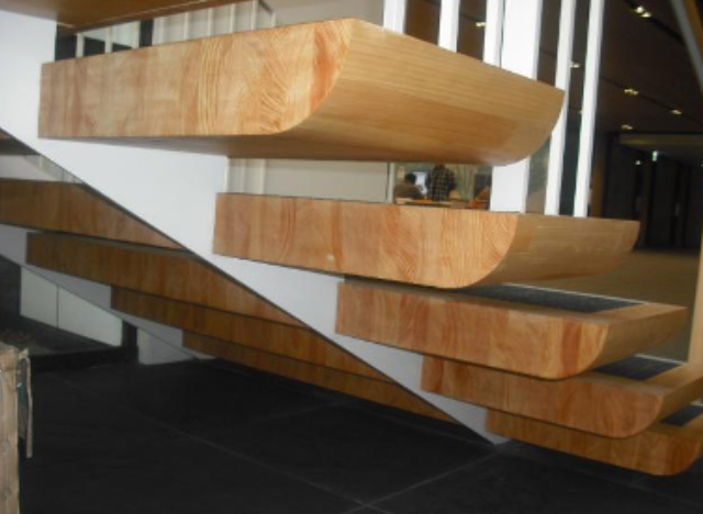 階段材（静岡県産材/桧積層材）